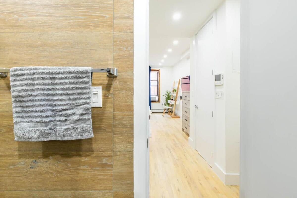 1597-13 I Brand New Prime Upper East Apartment New York